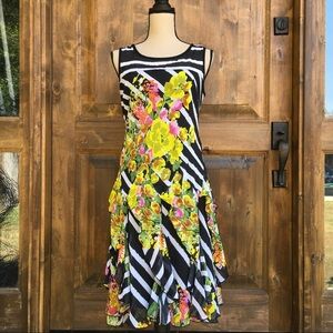 Chiffon Spring/summer Dress size 6 Petite 🌼